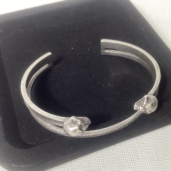 Alexander McQueen Silver Skull Cuff Bangle Bracelet - Picture 1 of 2